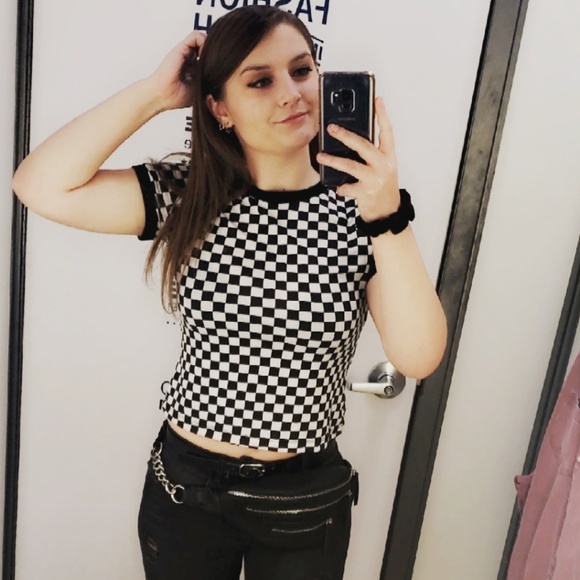 Meet your Posher, Kailyn - Picture 2 of 7